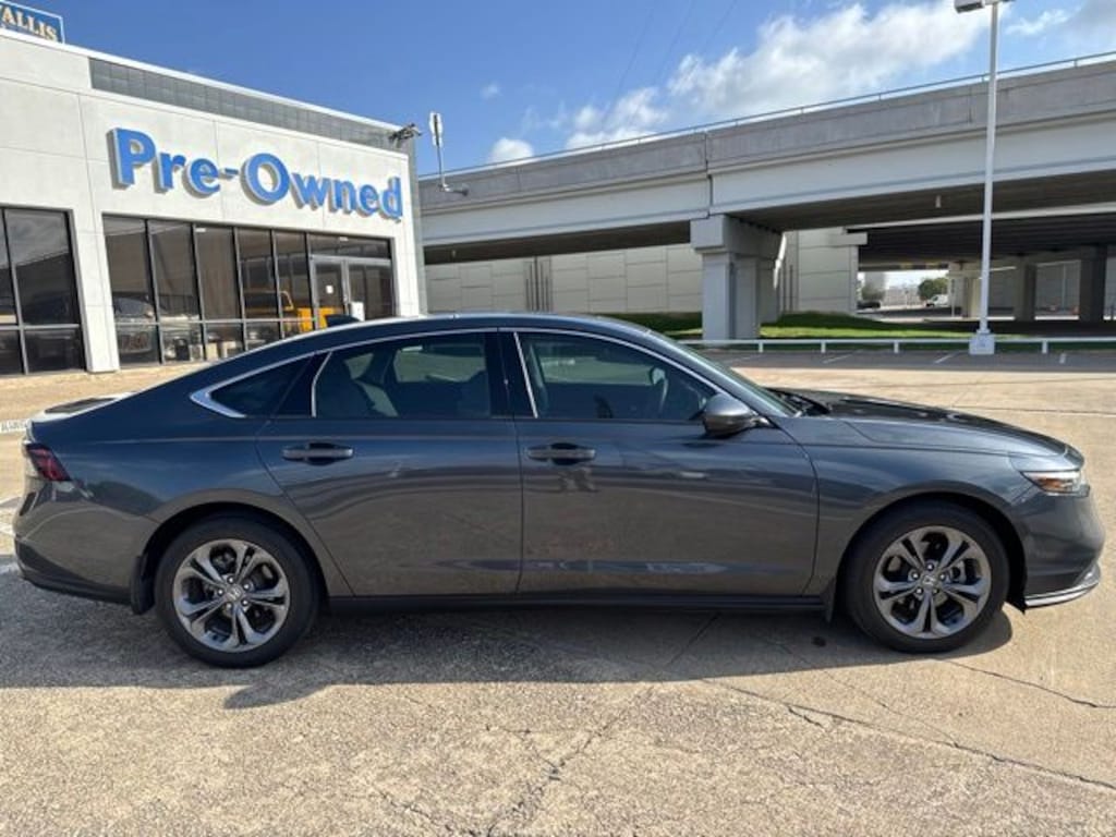Used 2024 Honda Accord EX Sedan