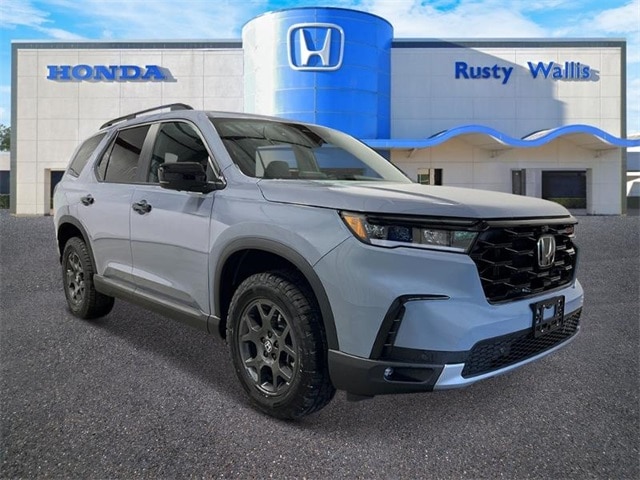 2025 Honda Pilot TrailSport's photo