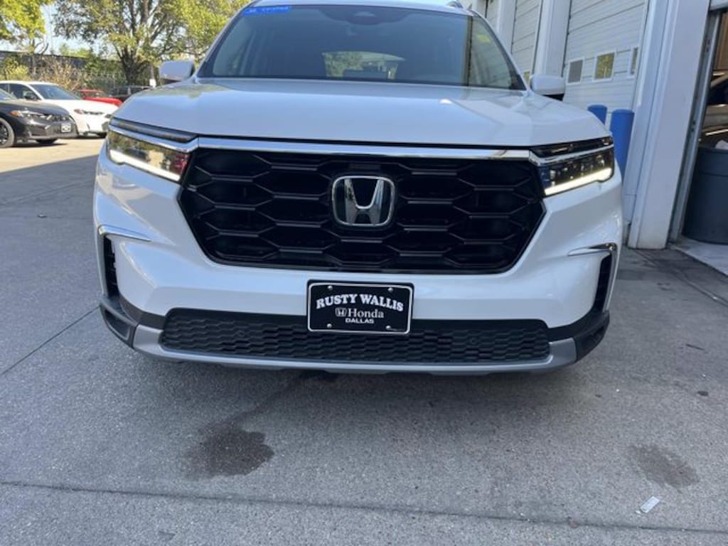 Certified 2025 Honda Pilot Touring+ SUV