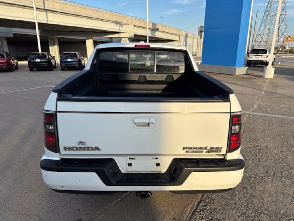 Used 2014 Honda Ridgeline SE Truck