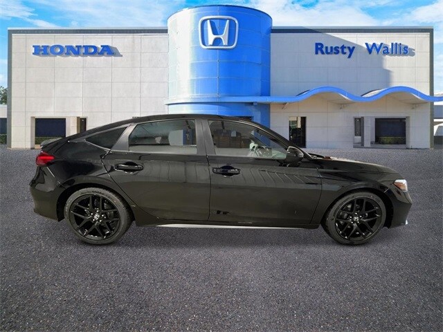 2026 Honda Civic Sport Hatchback photo 2