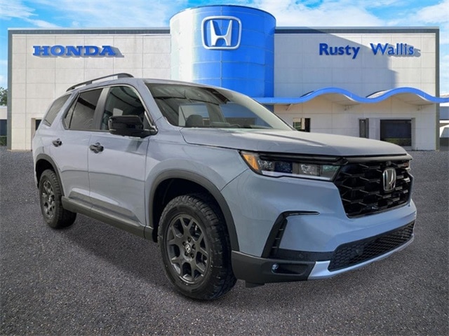2025 Honda Pilot TrailSport's photo