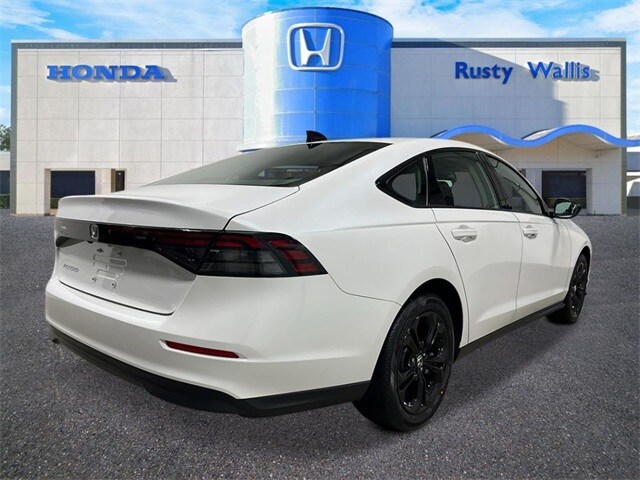 2025 Honda Accord SE photo 3