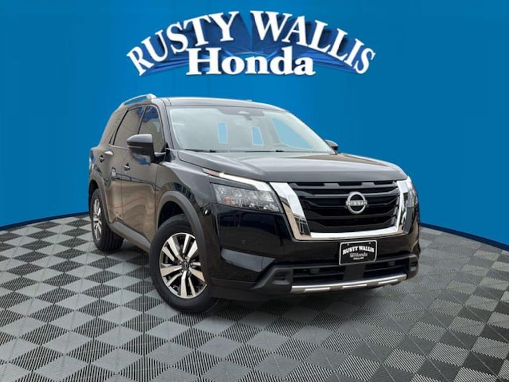 Used 2025 Nissan Pathfinder SL SUV