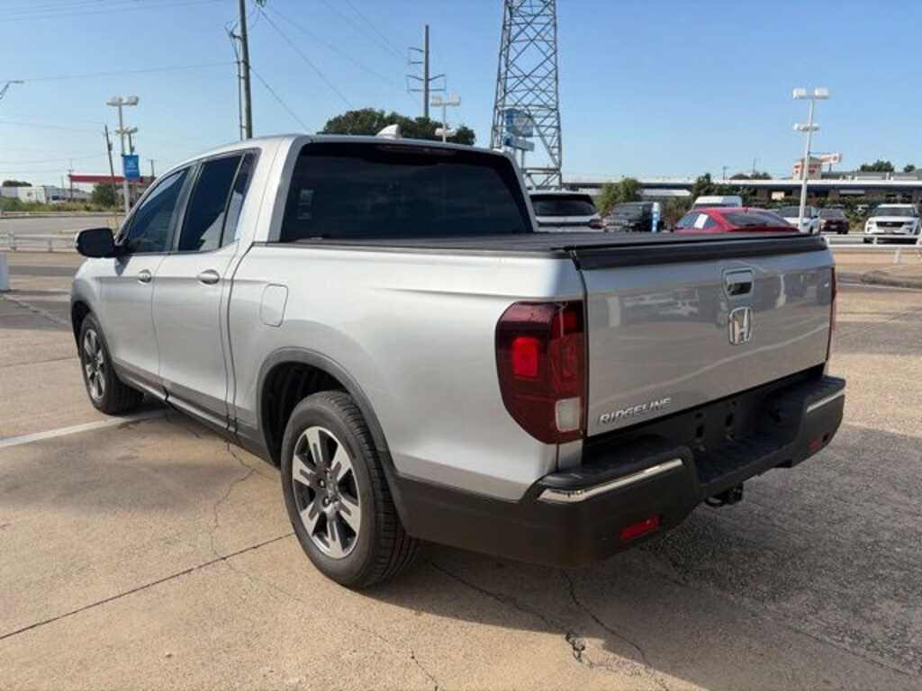 Used 2017 Honda Ridgeline RTL Truck