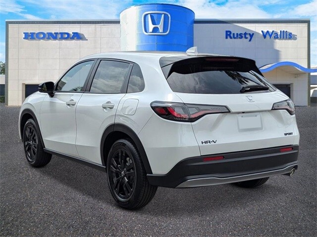 2026 Honda HR-V Sport photo 2