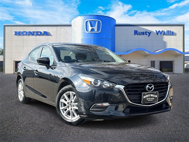 2017 Mazda Mazda3 Touring's photo