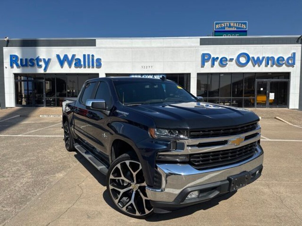 Used 2020 Chevrolet Silverado 1500 LT Truck
