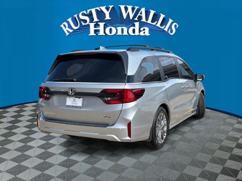 Used 2025 Honda Odyssey Touring Minivan/Van
