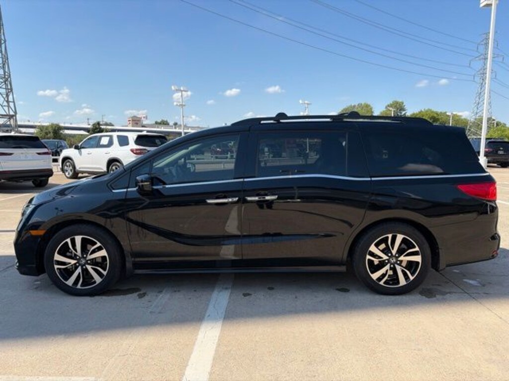 Used 2018 Honda Odyssey Elite Minivan/Van
