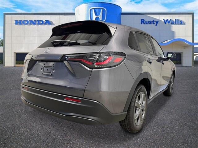 2026 Honda HR-V LX photo 3
