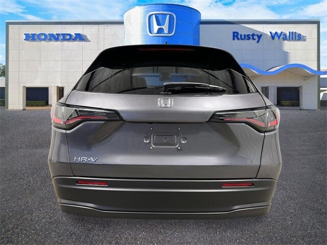 2026 Honda HR-V LX photo 4
