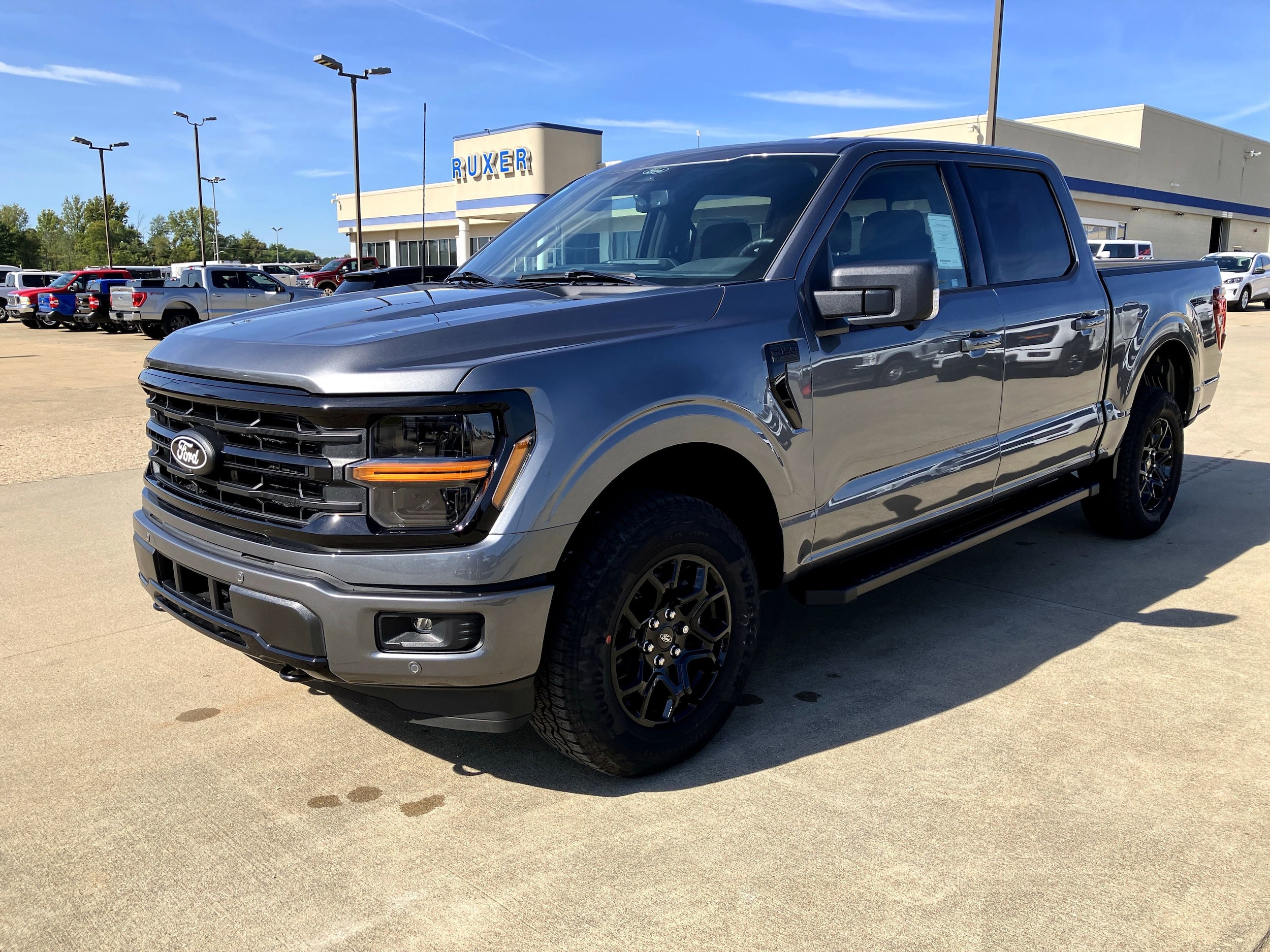 2025 Ford F-150 XLT's photo