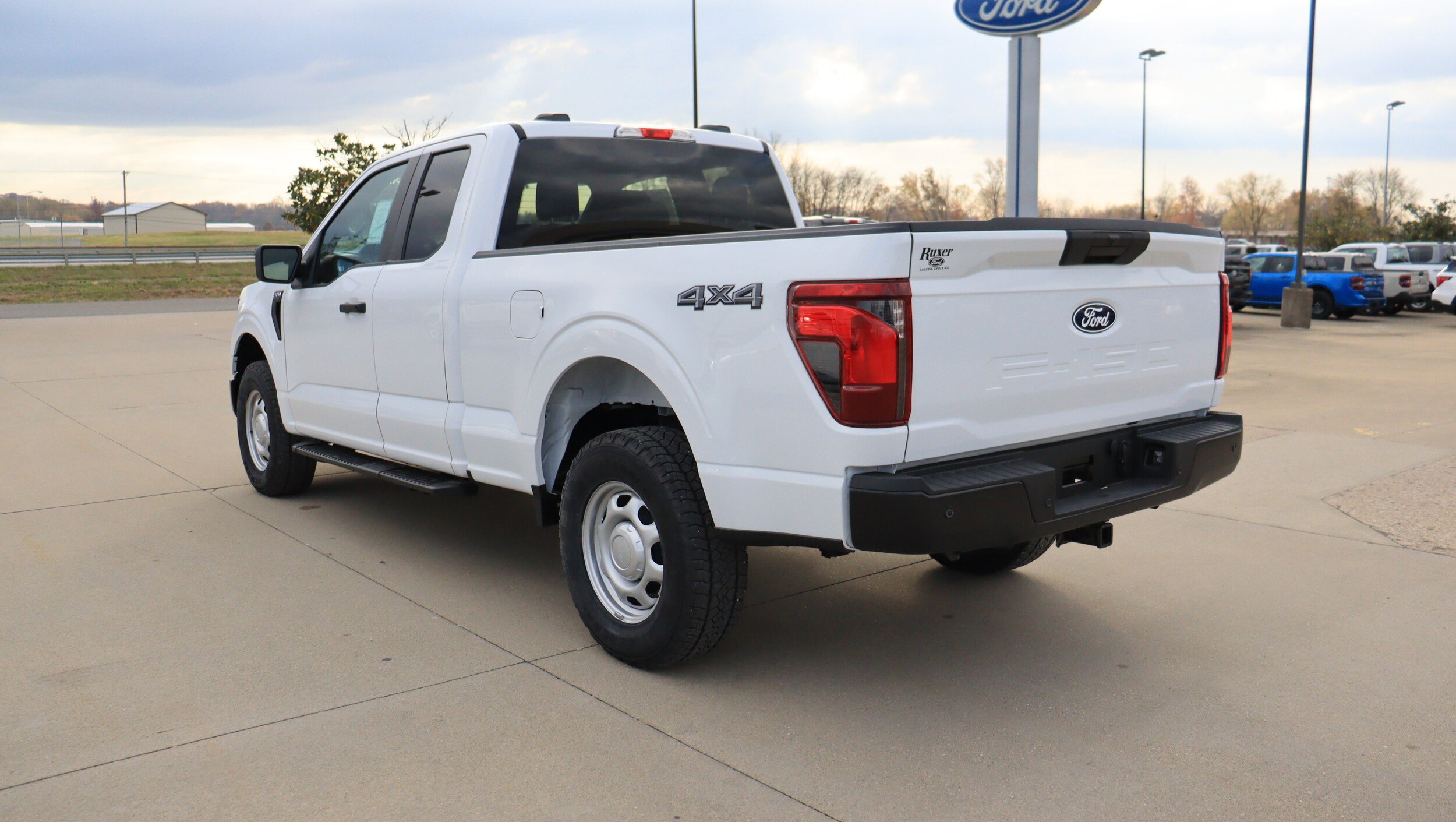 2025 Ford F-150 XL photo 2