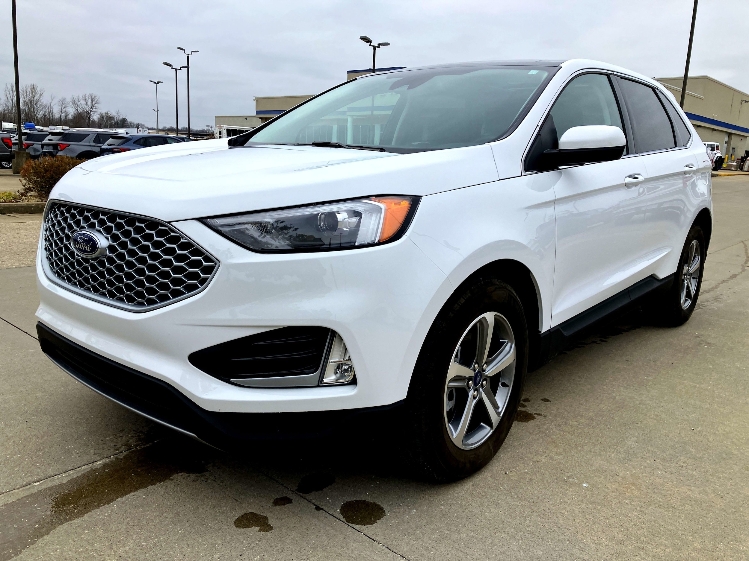 2024 Ford Edge SEL's photo