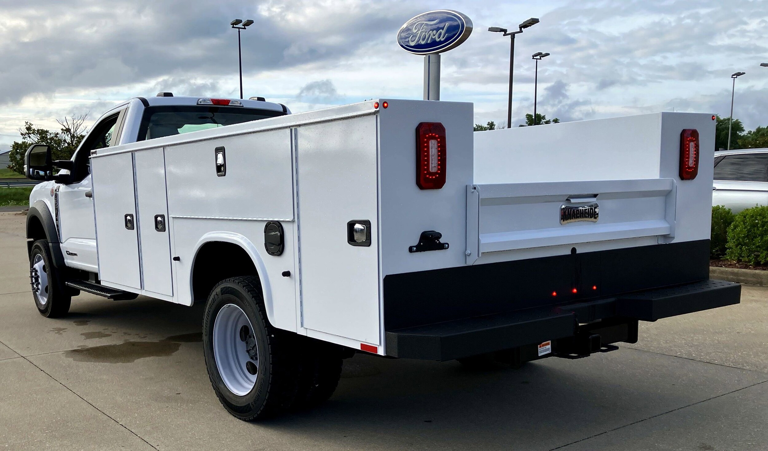2024 Ford F-550 XL photo 2