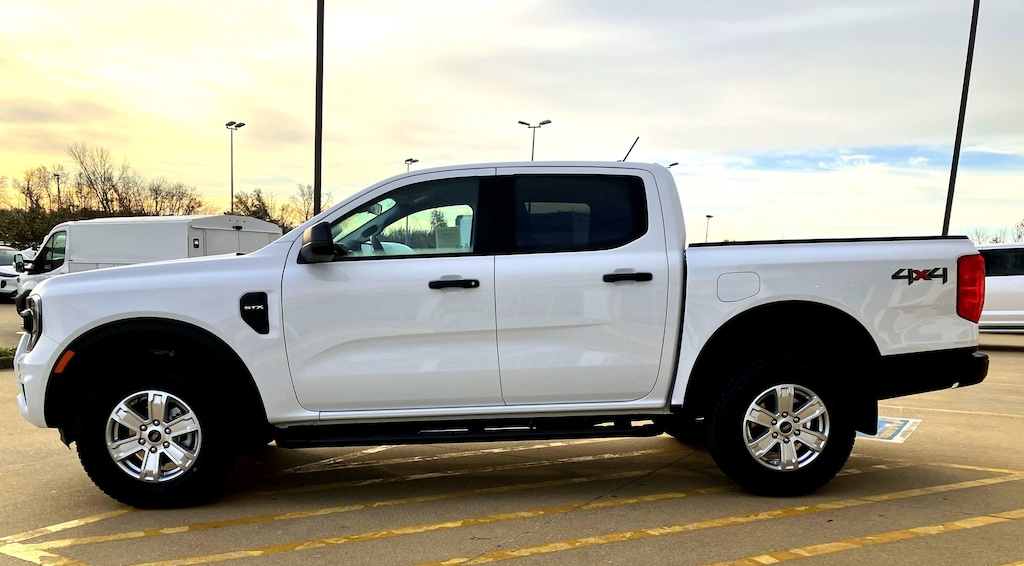 New 2025 Ford Ranger XL XL 4WD SuperCrew 5 Box