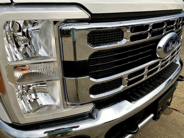 2024 Ford F-350 Super Duty Chassis Cab XL - Photo 12