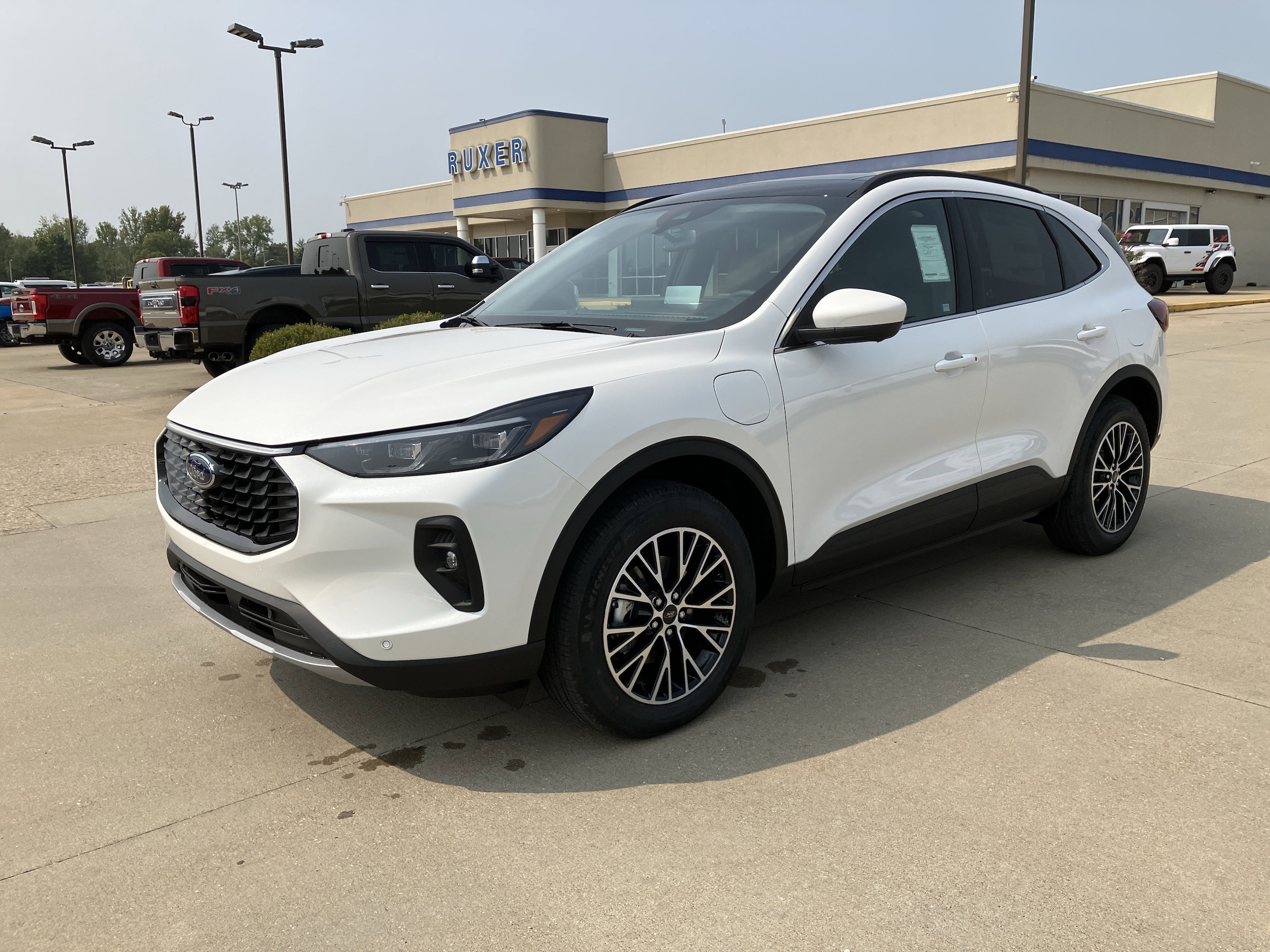 2025 Ford Escape PHEV's photo