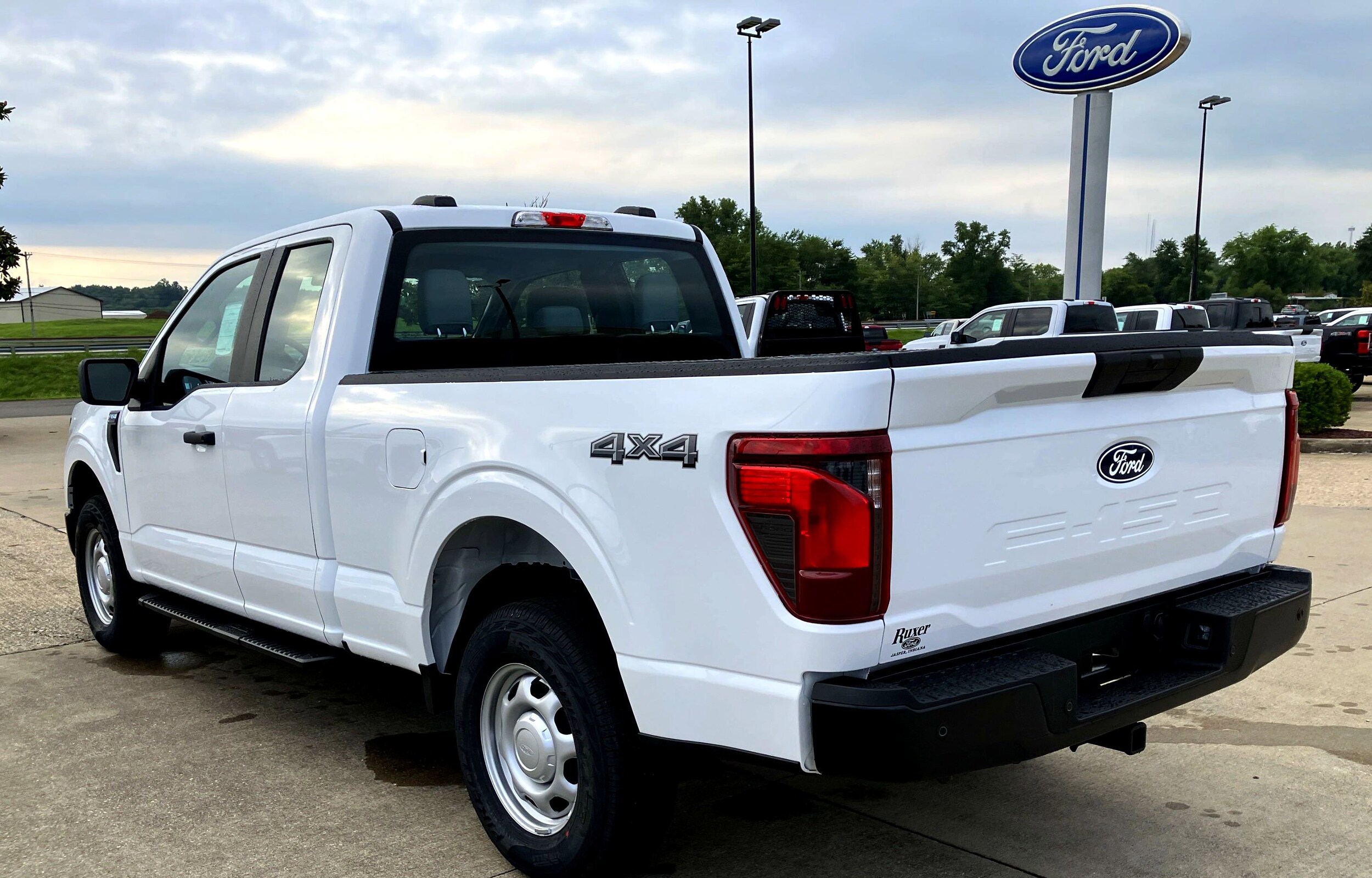 2025 Ford F-150 XL photo 2