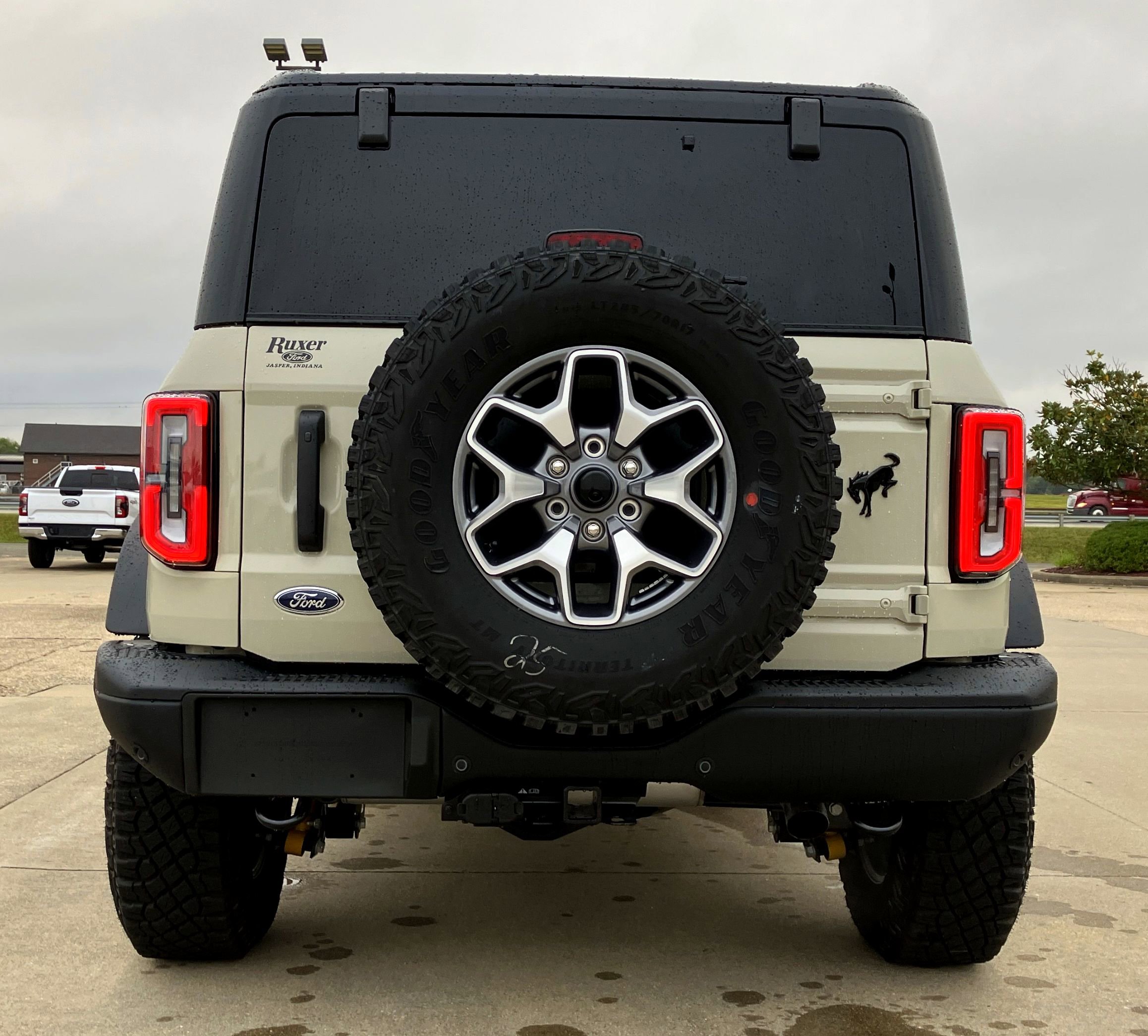 2025 Ford Bronco Badlands photo 4