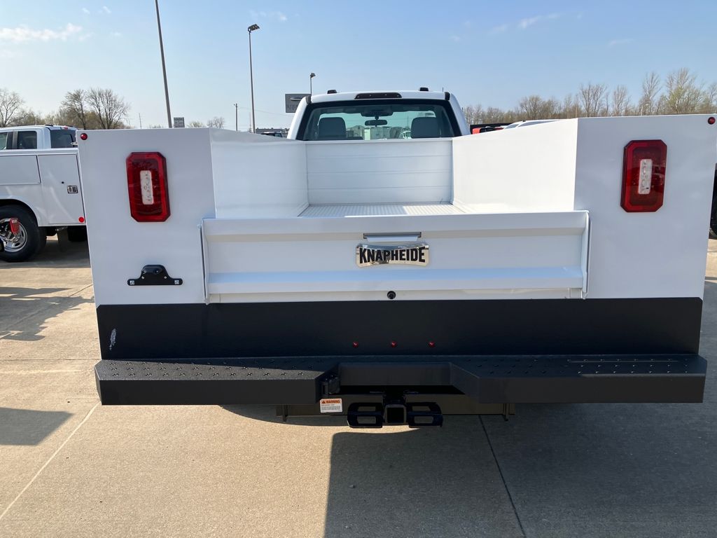 2025 Ford F-350 Super Duty Chassis Cab XL - Photo 6