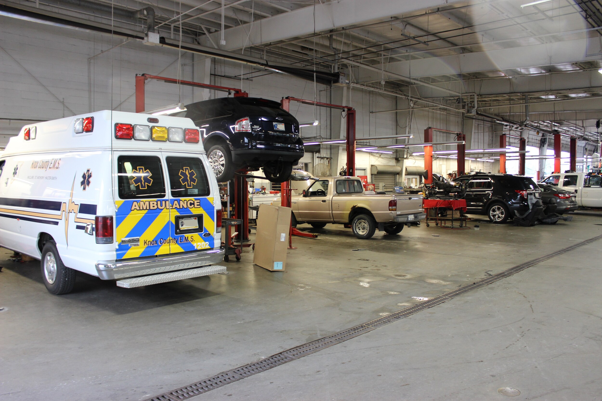 Oil Change Specials Near Me >> Schedule Ford Service in Jasper, IN | Ford Truck Repairs near Me Oil Change Specials Near Me >> Schedule Ford Service in Jasper, IN | Ford Truck Repairs near Me