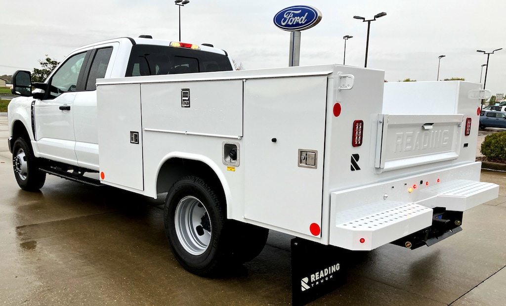New 2025 Ford Super Duty F-350 DRW XL XL 4WD SuperCab 168 WB 60 CA