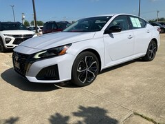 Used 2024 Nissan Altima 2.5 SR Sedan For Sale in Jasper, IN