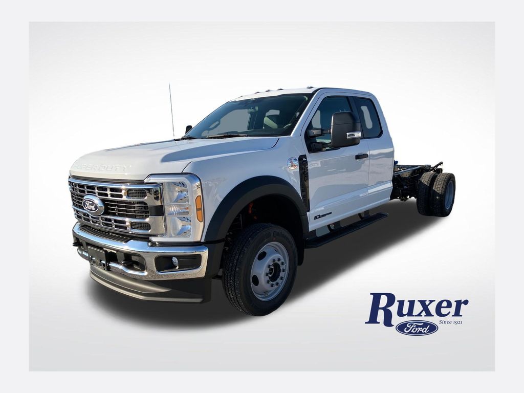 2027 Ford F-550 Super Duty Chassis Cab XL