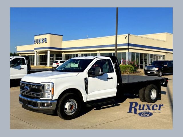 2024 Ford F-350 Super Duty Chassis Cab