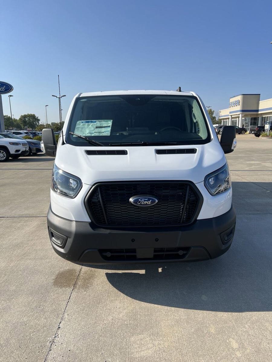 2024 Ford Transit Cargo Van photo 2