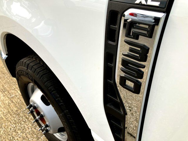 2024 Ford F-350 Super Duty Chassis Cab XL - Photo 15