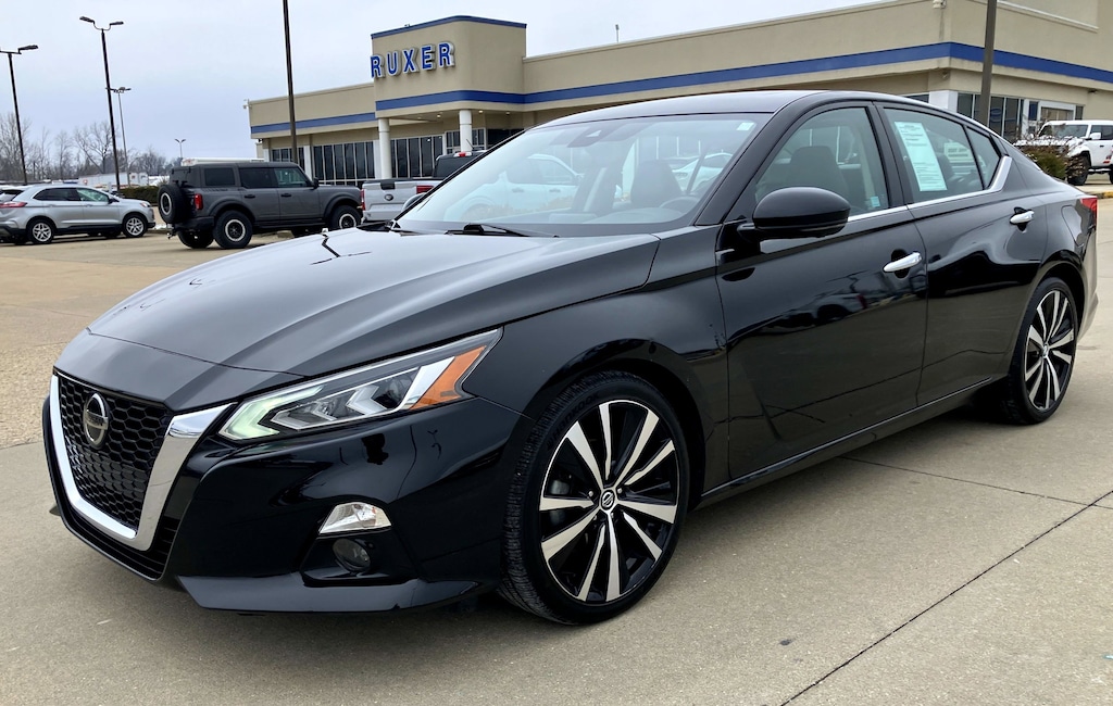 Used 2019 Nissan Altima 2.5 Platinum Sedan