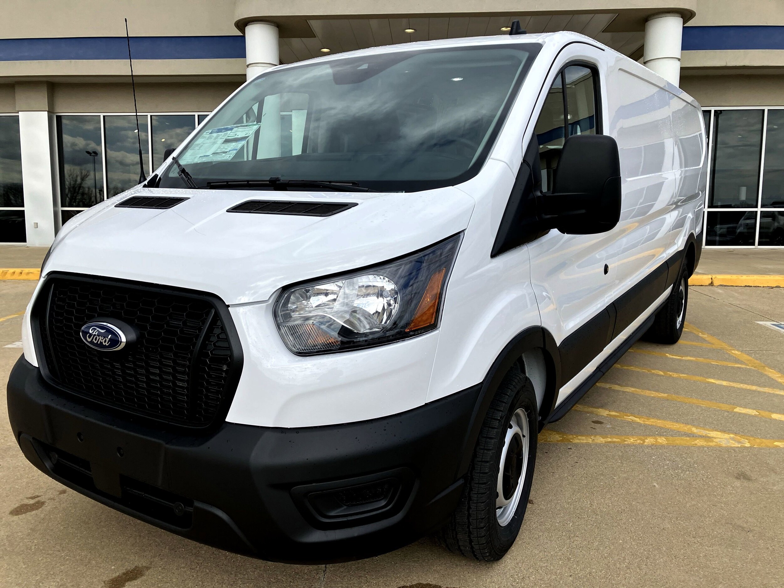 2025 Ford Transit Cargo Van photo 2