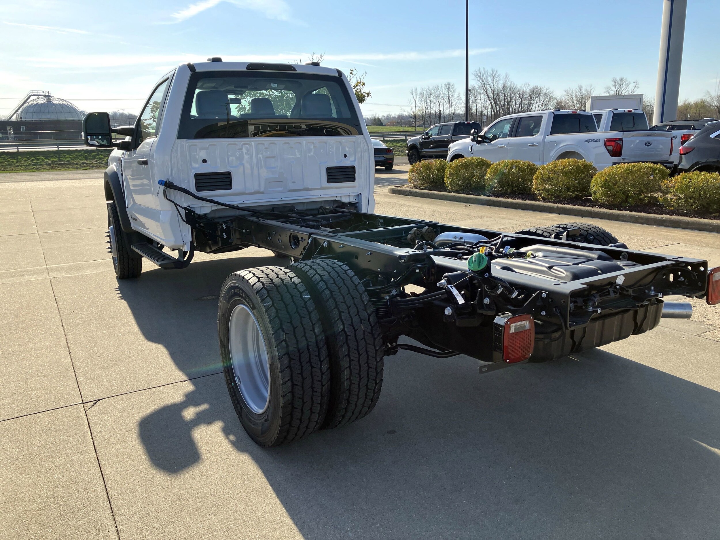 2024 Ford F-600 photo 4