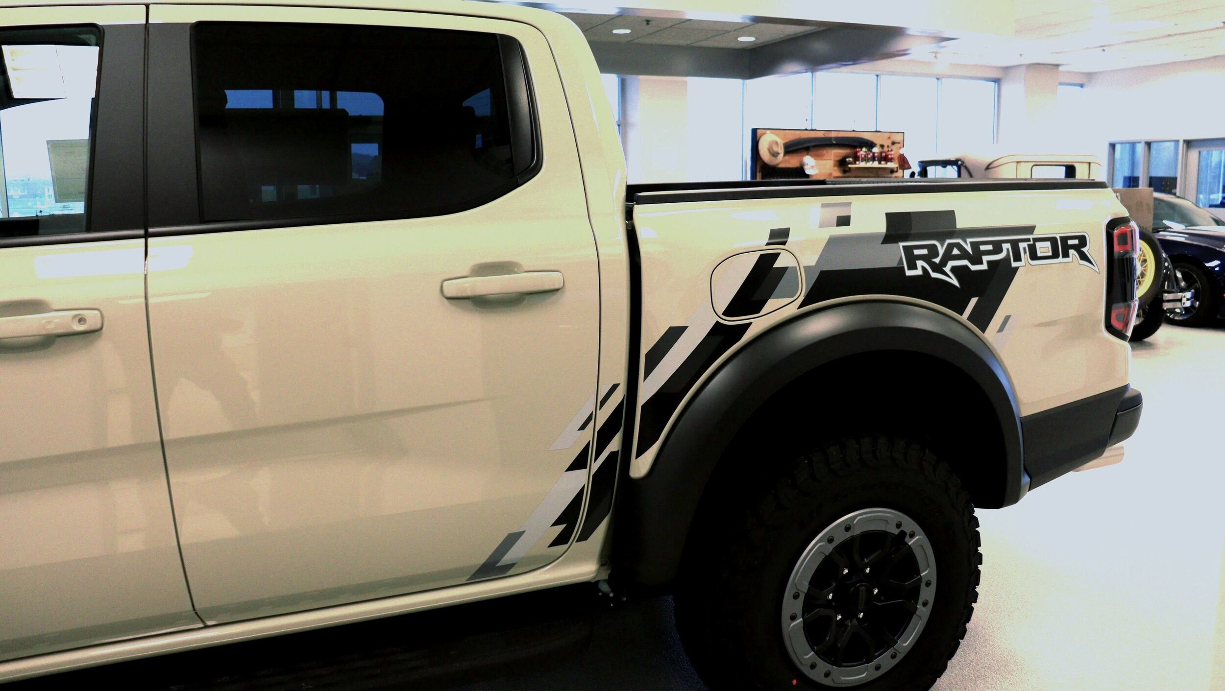 2025 Ford Ranger Raptor photo 3