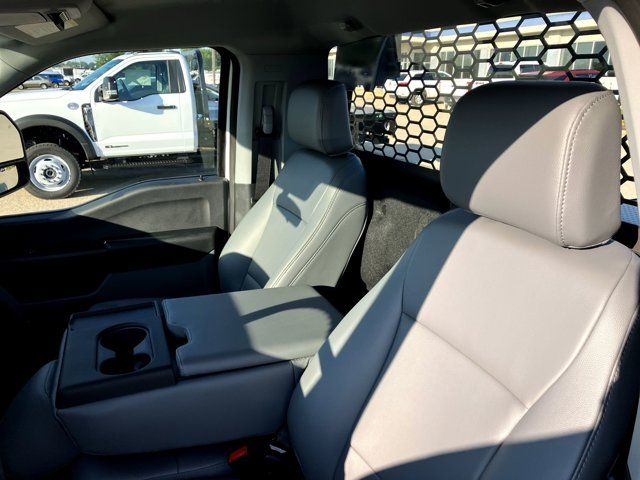 2024 Ford F-350 Super Duty Chassis Cab XL - Photo 22