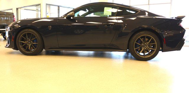 2025 Ford Mustang Dark Horse - Photo 43
