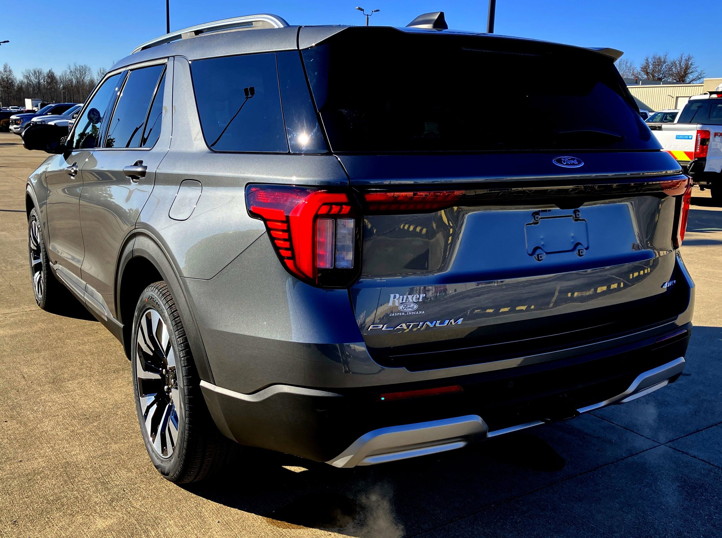 2026 Ford Explorer Platinum photo 2