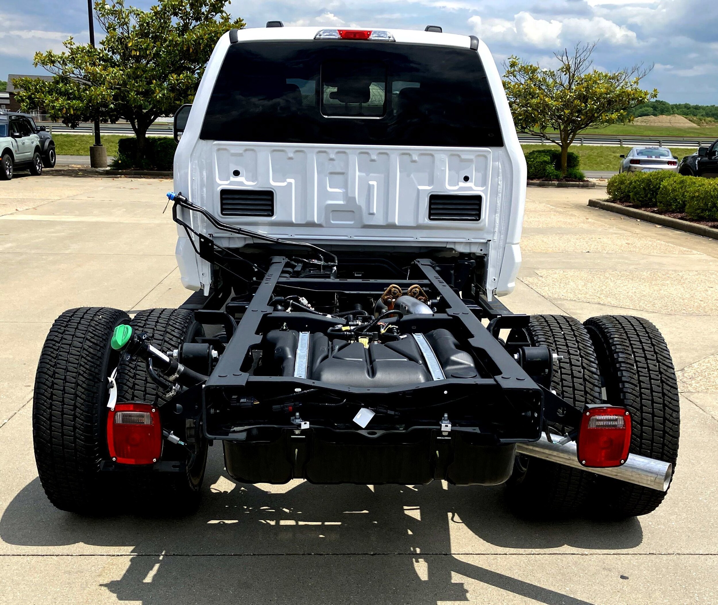 2025 Ford F-350 XL photo 4