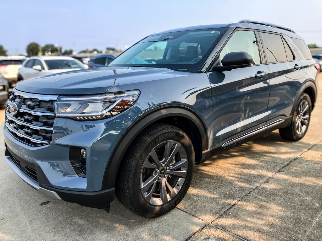 2025 Ford Explorer