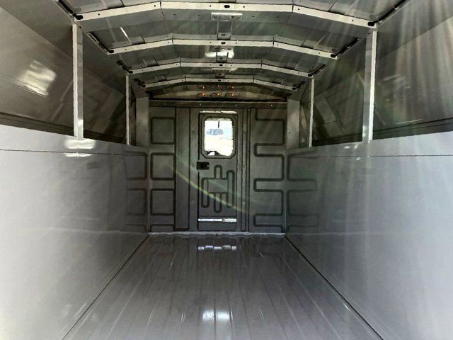 2025 Ford E-Series Cutaway Base - Photo 19