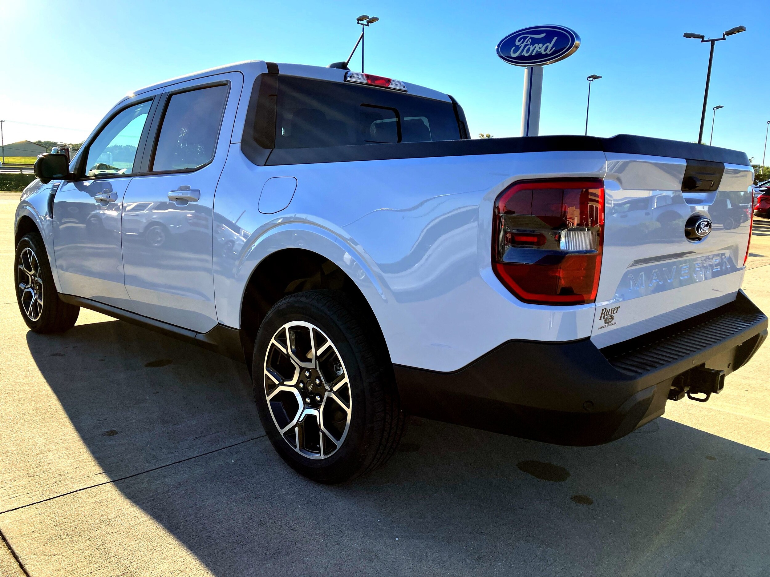 2025 Ford Maverick Lariat photo 3