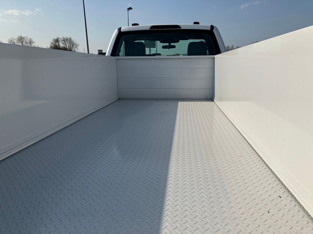 2025 Ford F-350 Super Duty Chassis Cab XL - Photo 42