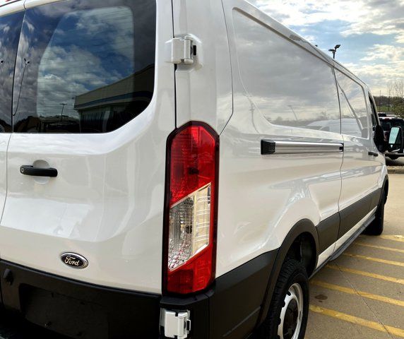 2025 Ford Transit Van Base - Photo 8