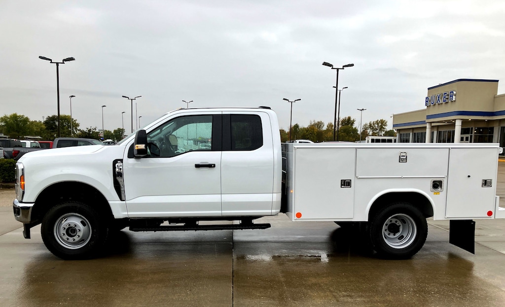 New 2025 Ford Super Duty F-350 DRW XL XL 4WD SuperCab 168 WB 60 CA