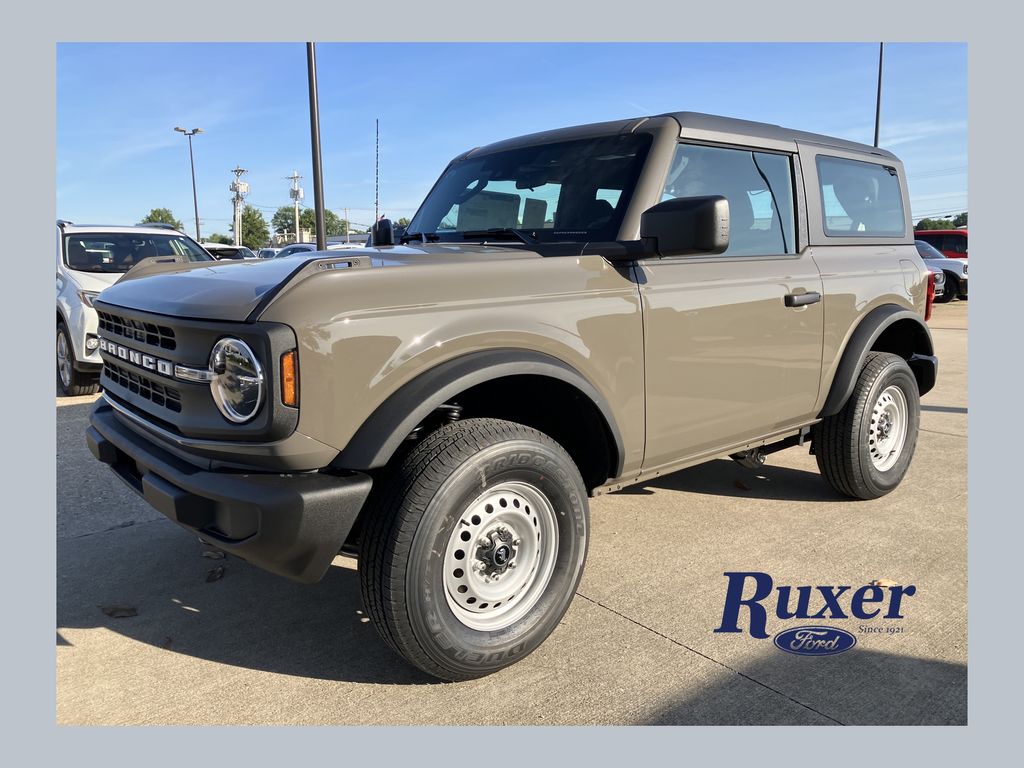 2026 Ford Bronco Base 4x4's photo
