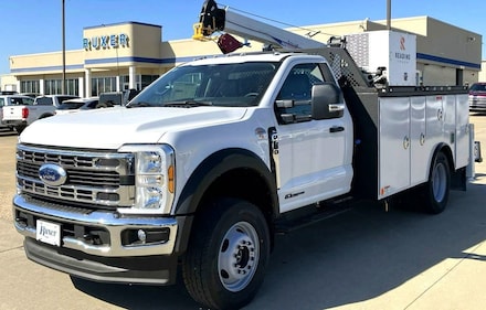 2024 Ford Super Duty F-600 DRW XL 4WD Reg Cab 169 WB 84 CA Jasper, IN