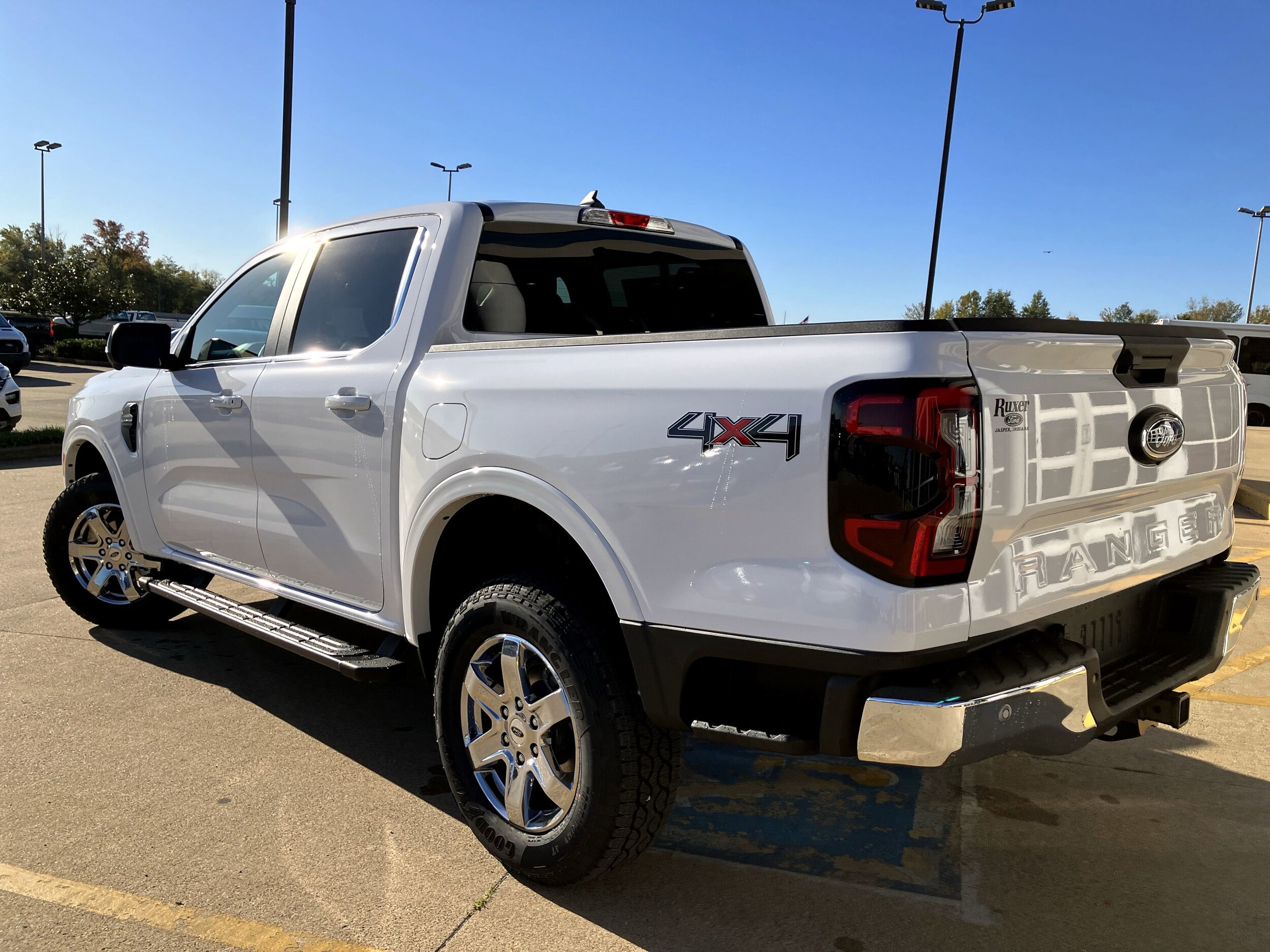 2025 Ford Ranger Lariat photo 3